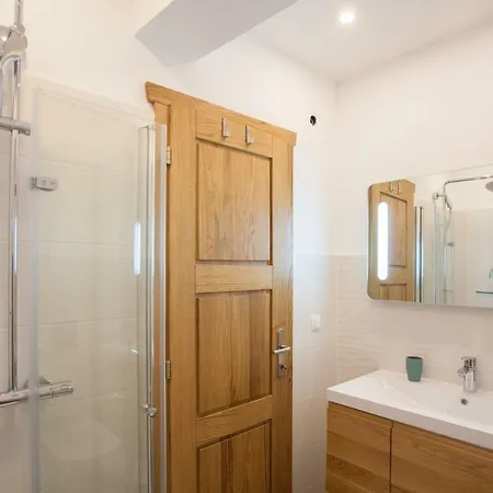 Bella Vista Gæstehus 3*