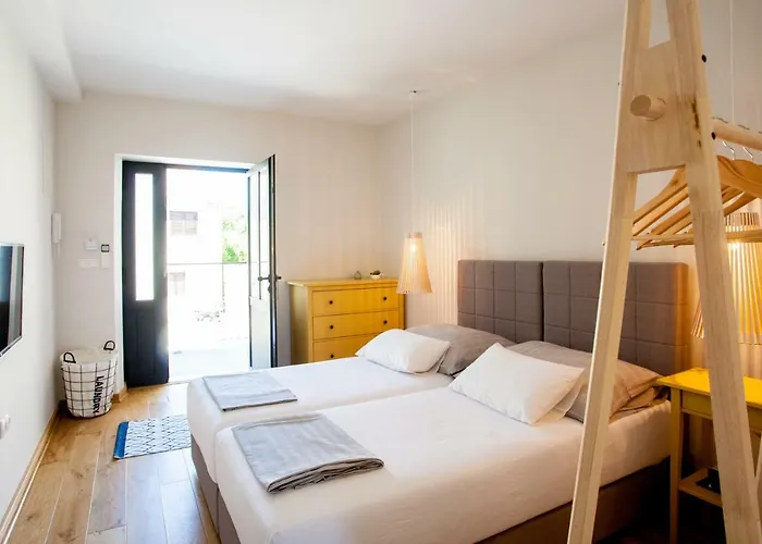 Konukevi Bella Vista 3*