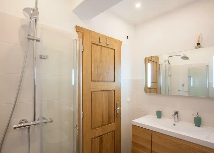 Bella Vista Konukevi 3*